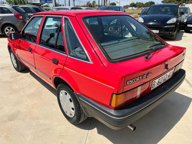 FORD ESCORT 1.6 I GHIA SPANISH LHD IN SPAIN ONLY 42000 MILES SUPERB 1989